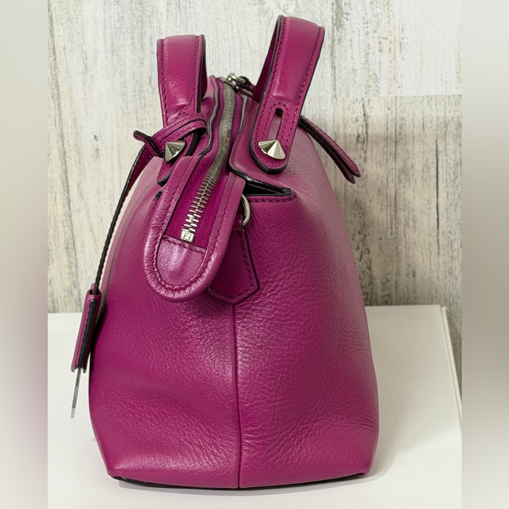 Fendi By The Way Leather Bag - Picture 3 of 13
